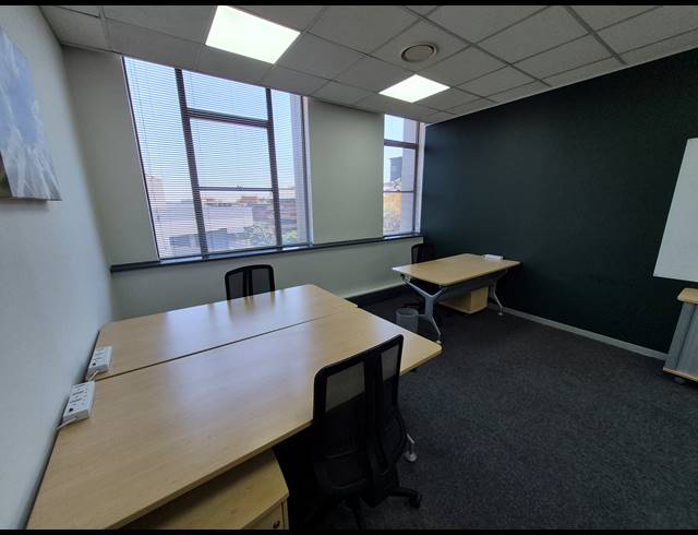 57M² OFFICE TO LET IN SANDTON CENTRAL
